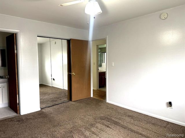 1245 Derby Road 4, Birmingham, MI 48009