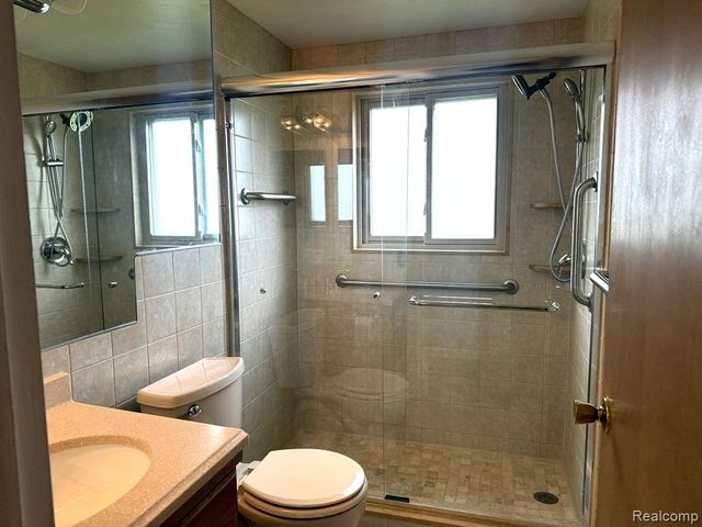 1245 Derby Road 4, Birmingham, MI 48009