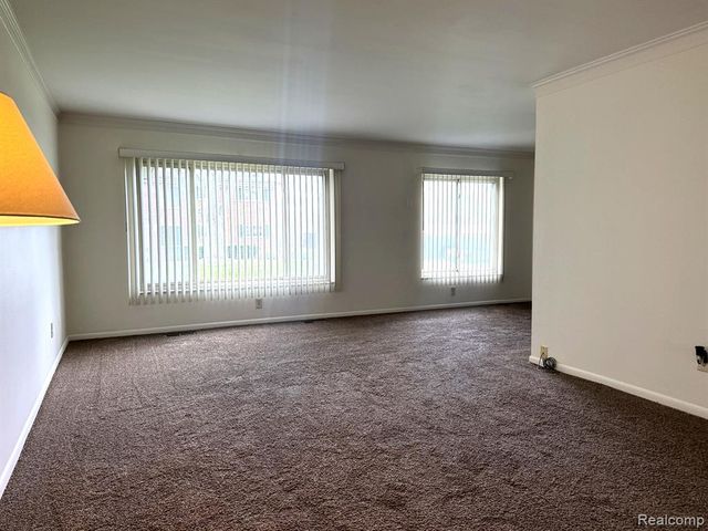 1245 Derby Road 4, Birmingham, MI 48009