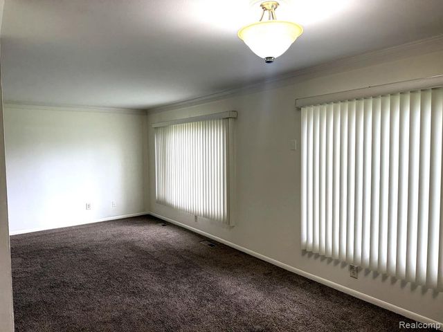 1245 Derby Road 4, Birmingham, MI 48009