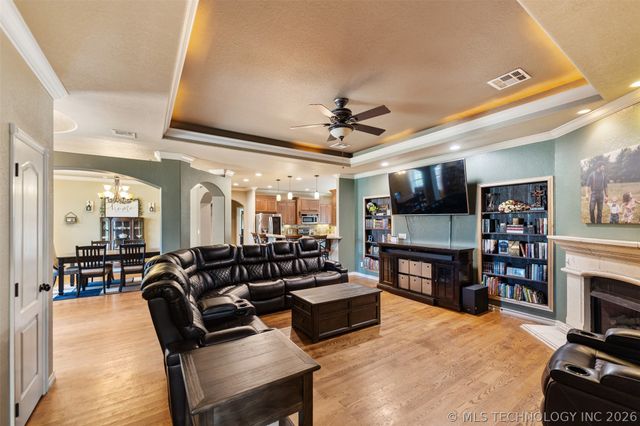18912 Spring Creek Lane, Claremore, OK 74017