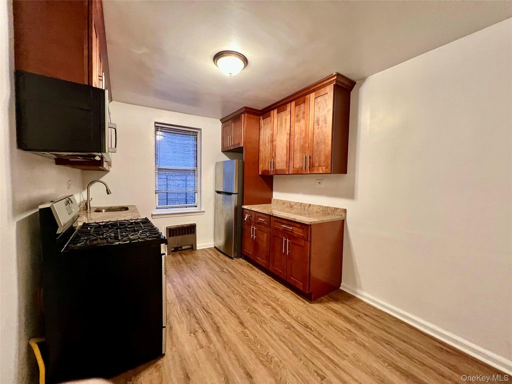2080 Barnes Avenue 5B, Bronx, NY 10462 — photo 3