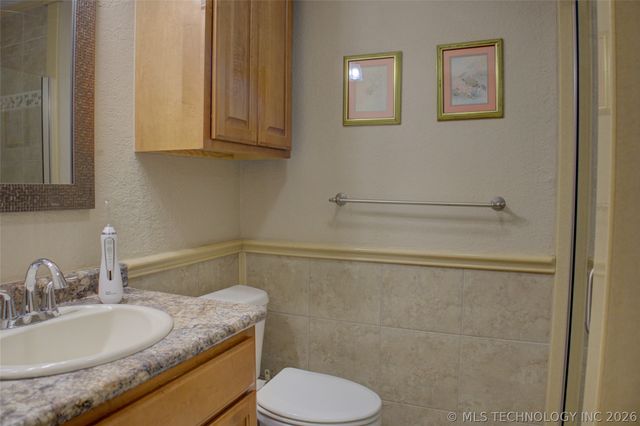 8011 S Date Place, Broken Arrow, OK 74011