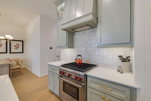 1800 Plaza District Drive, Edmond, OK 73034