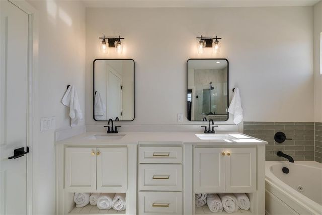 1800 Plaza District Drive, Edmond, OK 73034