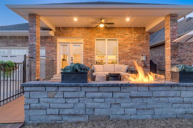 1800 Plaza District Drive, Edmond, OK 73034