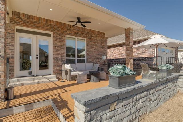 1800 Plaza District Drive, Edmond, OK 73034