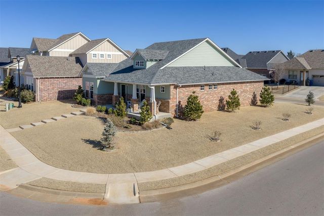 1800 Plaza District Drive, Edmond, OK 73034