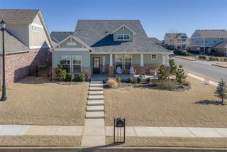 1800 Plaza District Drive, Edmond, OK 73034