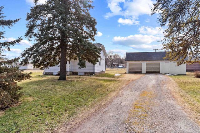 725 Martin Road, Waterloo, IA 50701
