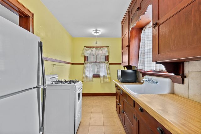 725 Martin Road, Waterloo, IA 50701