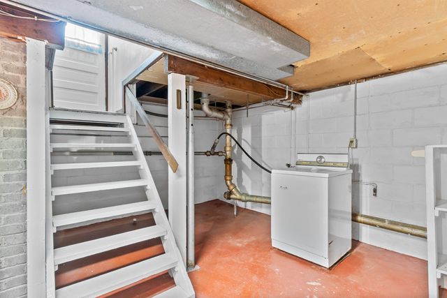 725 Martin Road, Waterloo, IA 50701