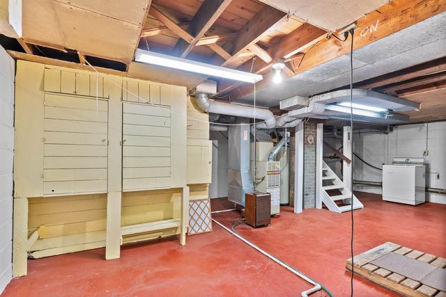 725 Martin Road, Waterloo, IA 50701