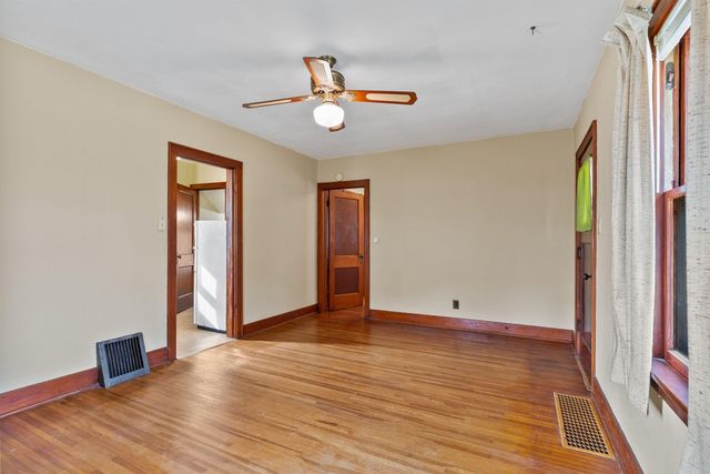 725 Martin Road, Waterloo, IA 50701