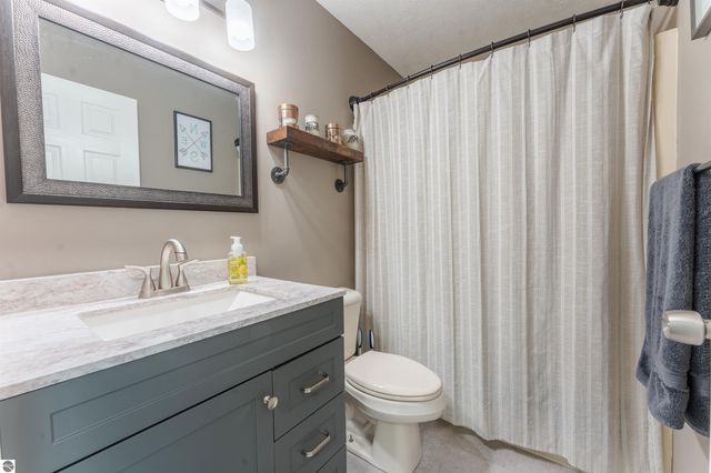 1236 Valley Drive, Traverse City, MI 49685