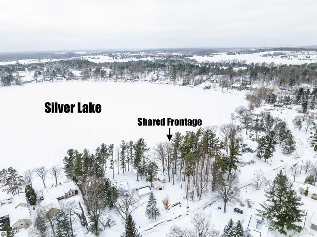 1236 Valley Drive, Traverse City, MI 49685