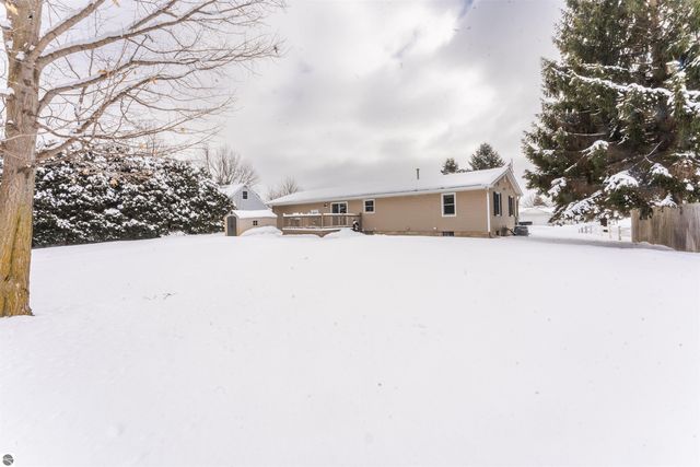 1236 Valley Drive, Traverse City, MI 49685