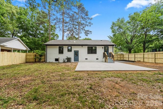 1519 Briarfield Drive, Charlotte, NC 28205