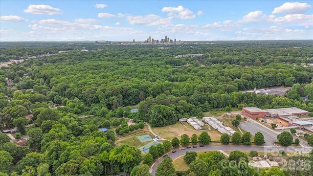 1519 Briarfield Drive, Charlotte, NC 28205