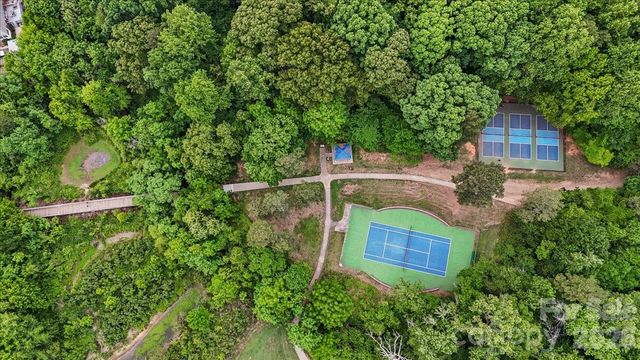 1519 Briarfield Drive, Charlotte, NC 28205