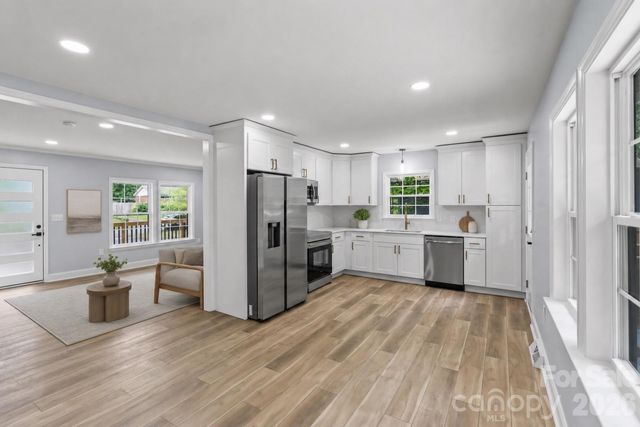 1519 Briarfield Drive, Charlotte, NC 28205