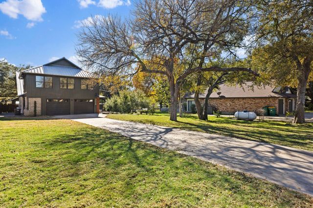 306 Bluebird CIR, Marble Falls, TX 78654