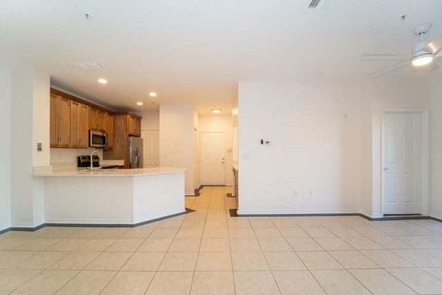 550 Florida Club Blvd 201, St Augustine, FL 32084