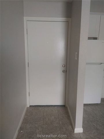 4212 Old College Road 3, Bryan, TX 77801