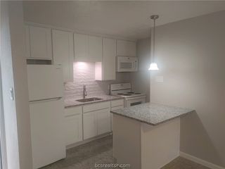 4212 Old College Road 3, Bryan, TX 77801