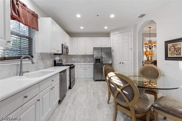 9079 Cascada WAY 102, Naples, FL 34114