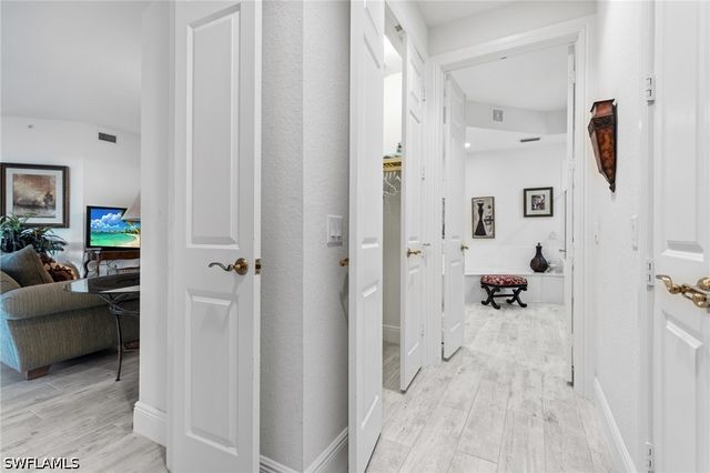 9079 Cascada WAY 102, Naples, FL 34114