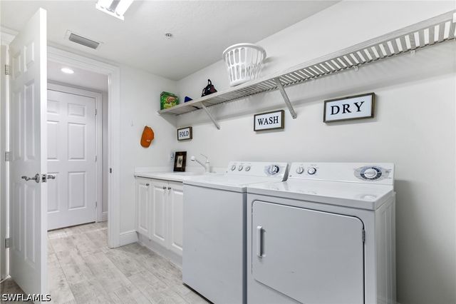 9079 Cascada WAY 102, Naples, FL 34114