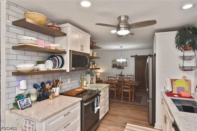 1414 SE 18th TER, Cape Coral, FL 33990