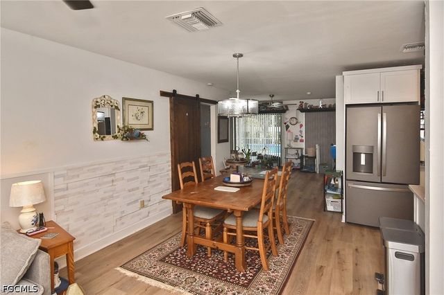 1414 SE 18th TER, Cape Coral, FL 33990