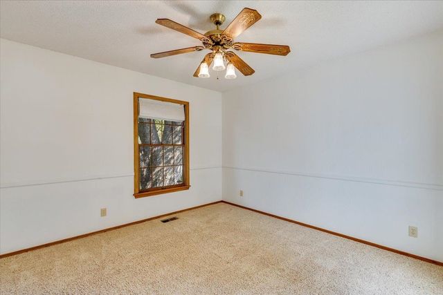 1810 N Socora St, Wichita, KS 67212