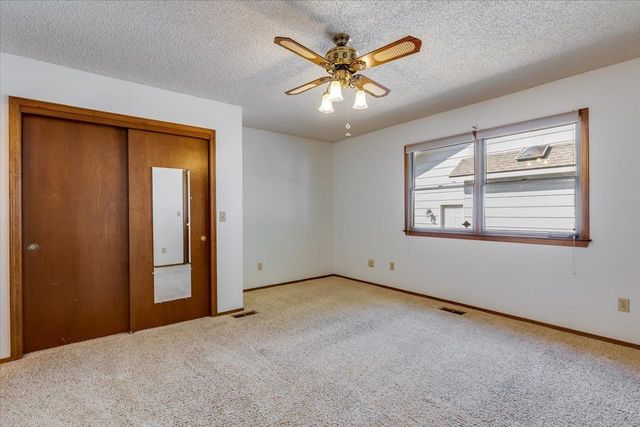 1810 N Socora St, Wichita, KS 67212