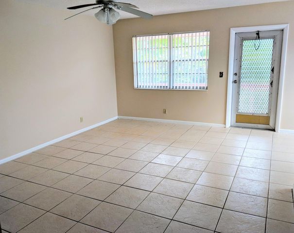 288 Norwich, West Palm Beach, FL 33417