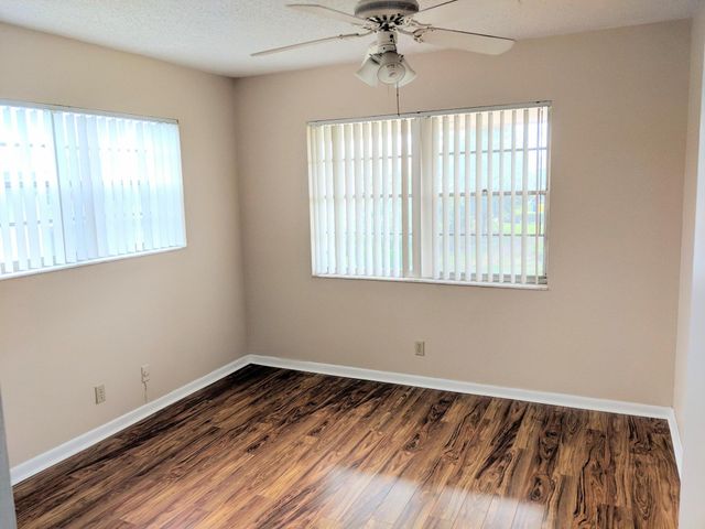 288 Norwich, West Palm Beach, FL 33417