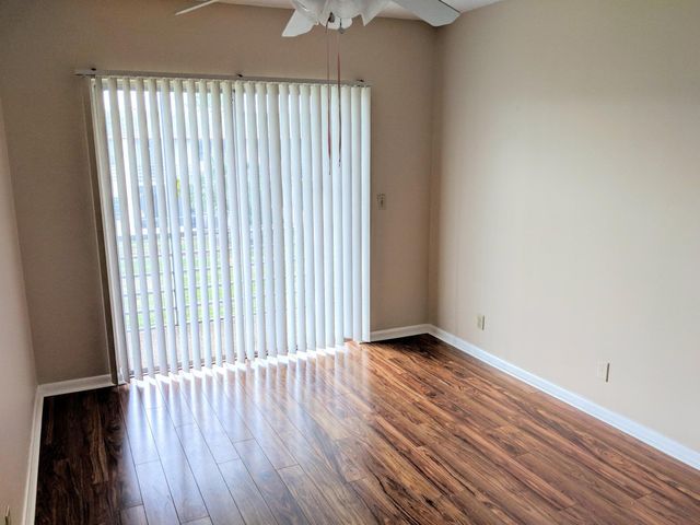 288 Norwich, West Palm Beach, FL 33417