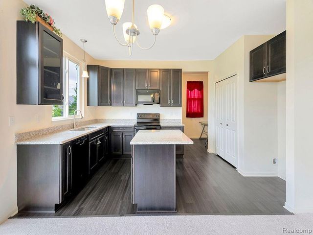 113 WAINWRIGHT, Novi, MI 48377