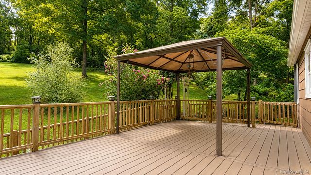 7 Lyceum Road, Lagrangeville, NY 12540