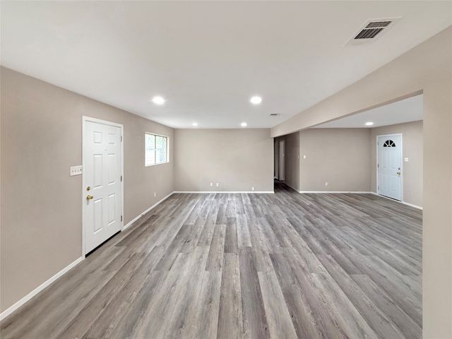 1717 Globe Avenue, Blue Mound, TX 76131