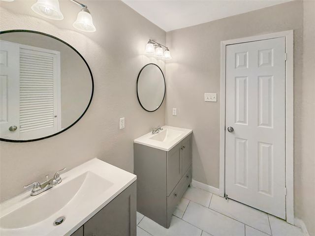 1717 Globe Avenue, Blue Mound, TX 76131