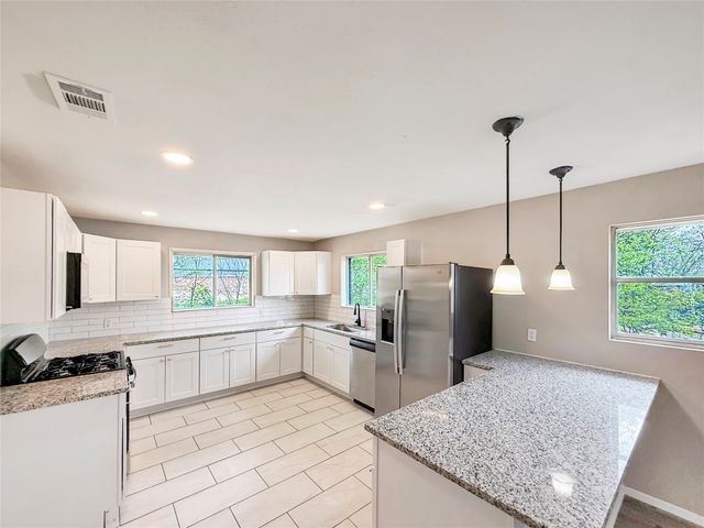 1717 Globe Avenue, Blue Mound, TX 76131
