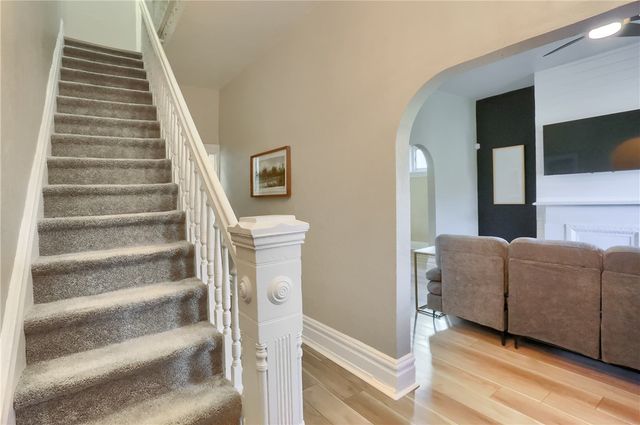 513 Grace St, Mt Washington, PA 15211