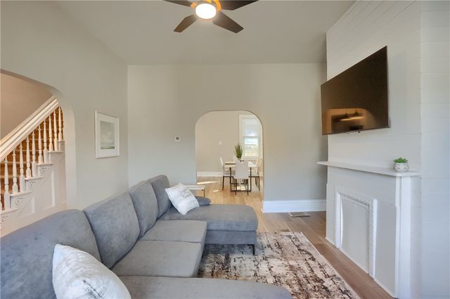 513 Grace St, Mt Washington, PA 15211