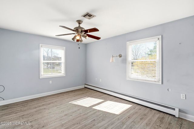 18 Innsbruck Drive, Toms River, NJ 08757