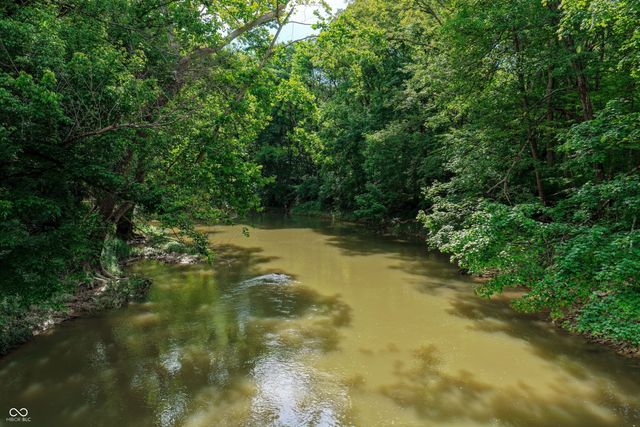 4200 N County Road 1000 E, Hope, IN 47246