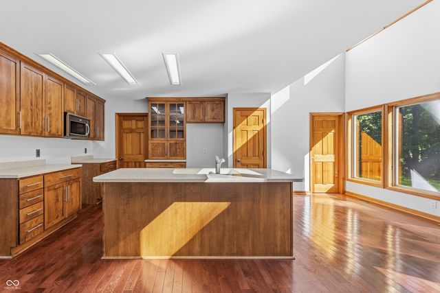 4200 N County Road 1000 E, Hope, IN 47246