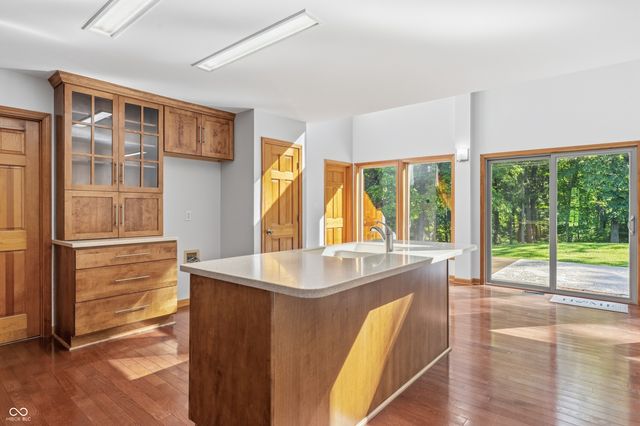 4200 N County Road 1000 E, Hope, IN 47246